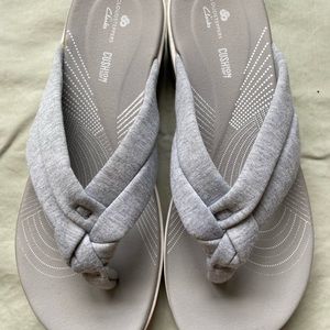 Clarks Cloudsteppers Grey Sandals